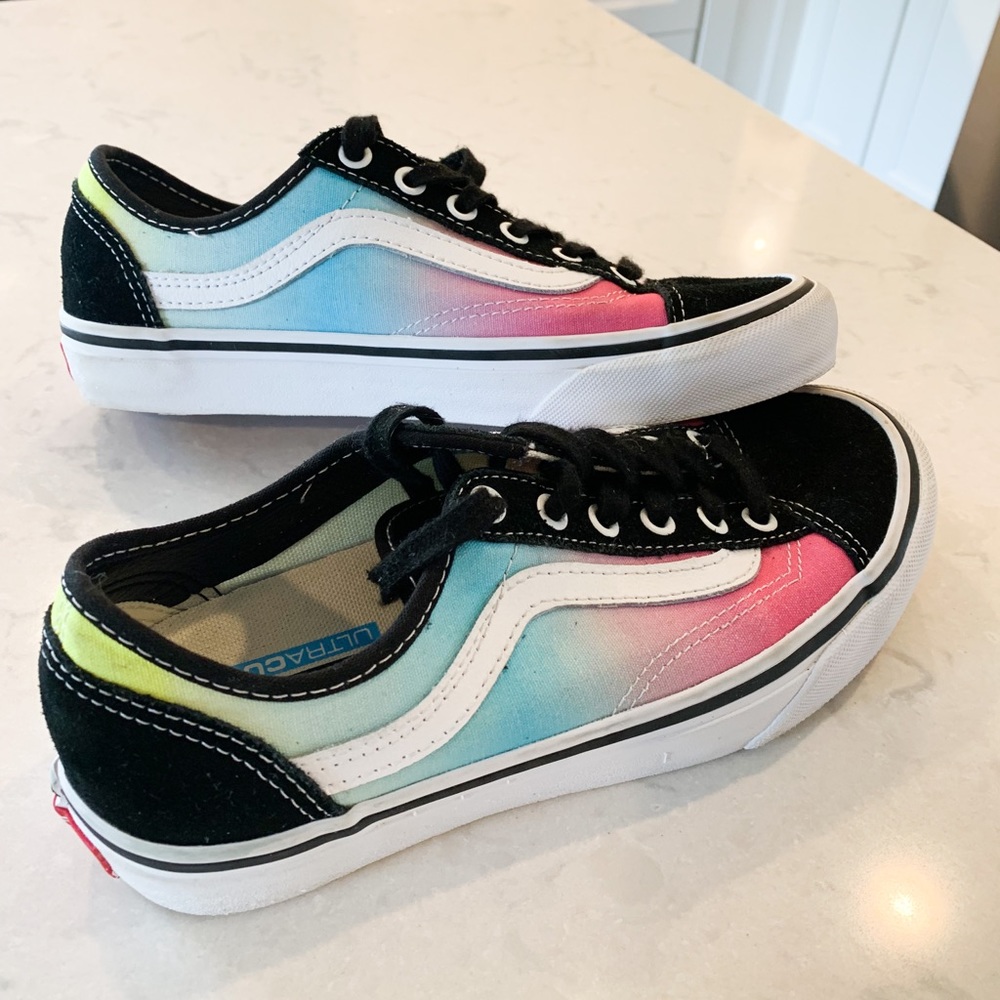 Vans sneakers. Like NEW. Ombre rainbow tie dye Vans Women’s size 7 kids size 5.5